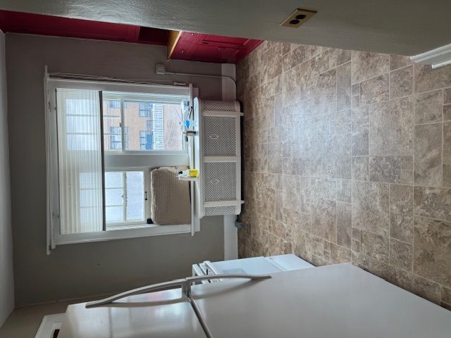 424 Oneida Street Apartment B - 1